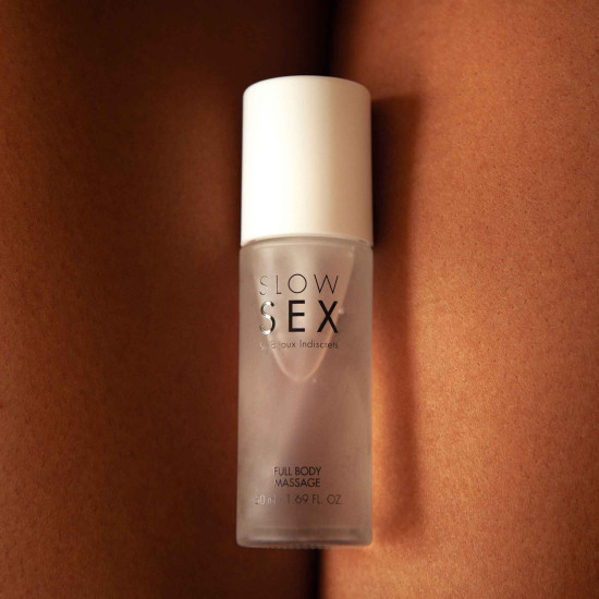 Силиконовый гель для массажа с ароматом кокоса Bijoux Indiscrets Slow Sex Full Body Massage, 50 ml