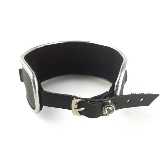 Ошейник из натуральной кожи со стразами и кольцом, черный Art of Sex Collar Ring
