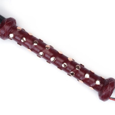 Флоггер из натуральной кожи с заклёпками, красный Liebe Seele Wine Red Studded Flogger