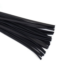 Флоггер из натуральной кожи с заклёпками, красный Liebe Seele Wine Red Studded Flogger