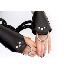 Манжети для підвісу за руки, натуральна шкіра Black Kinky Hand Cuffs For Suspension