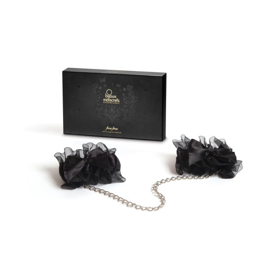Наручники з атласу і органзи, в подарунковій упаковці Bijoux Indiscrets Frou Frou Organza Handcuffs