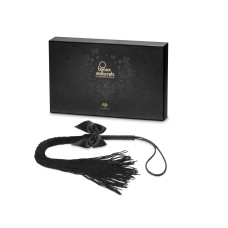 Плеть в подарочной упаковке, украшена шнуром и бантиком Bijoux Indiscrets Lilly Fringe Whip