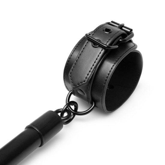 Крестовина для фиксации с наручниками Bedroom Fantasies Hog Tie Cross Bar With Cuffs