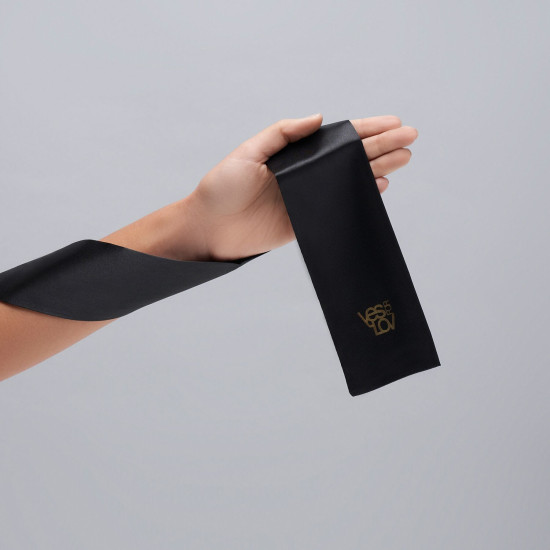 Сатинова пов'язка на очі YESforLOV Black Satin Blindfold (зім'ята упаковка)