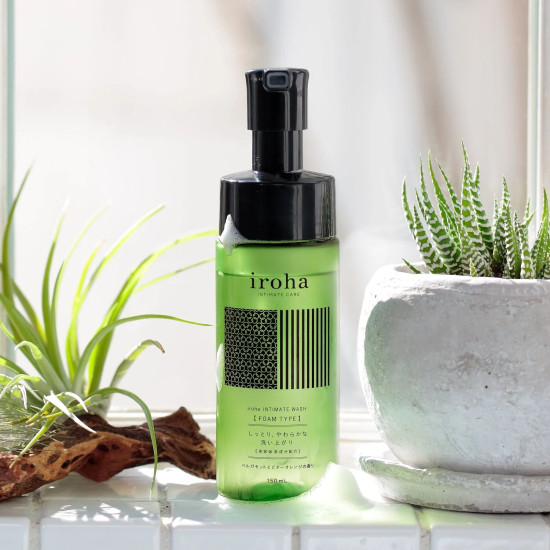 Пена для интимного ухода с ароматом бергамота и горького апельсина Iroha Intimate Wash Foam Type Bergamot And Bitter Orange, 150 ml