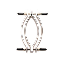Металевий затискач для статевих губ із ланцюжком, Master Series Pussy Tugger Adjustable Vagina Clamp with Chain